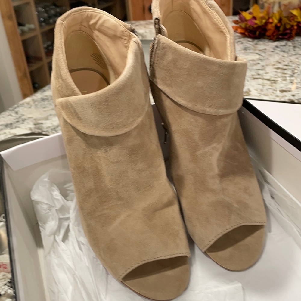 Nine West stacked heel suede leather open toe boot